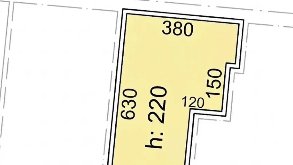 Plaan - Apartment with Balconies in Piacenza