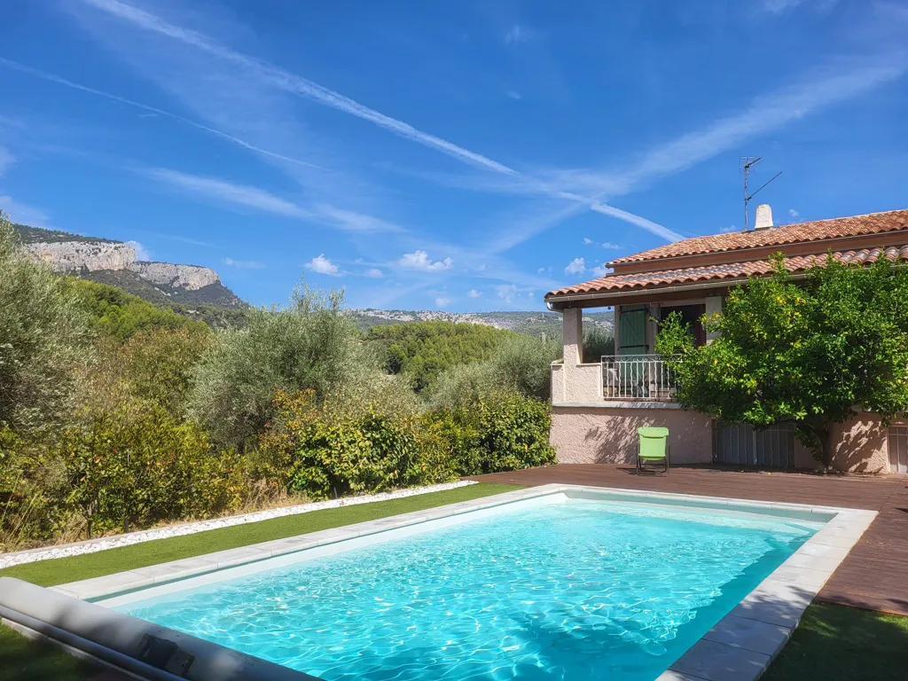 Bassein - Luxury Villa with Mountain View in Toulon