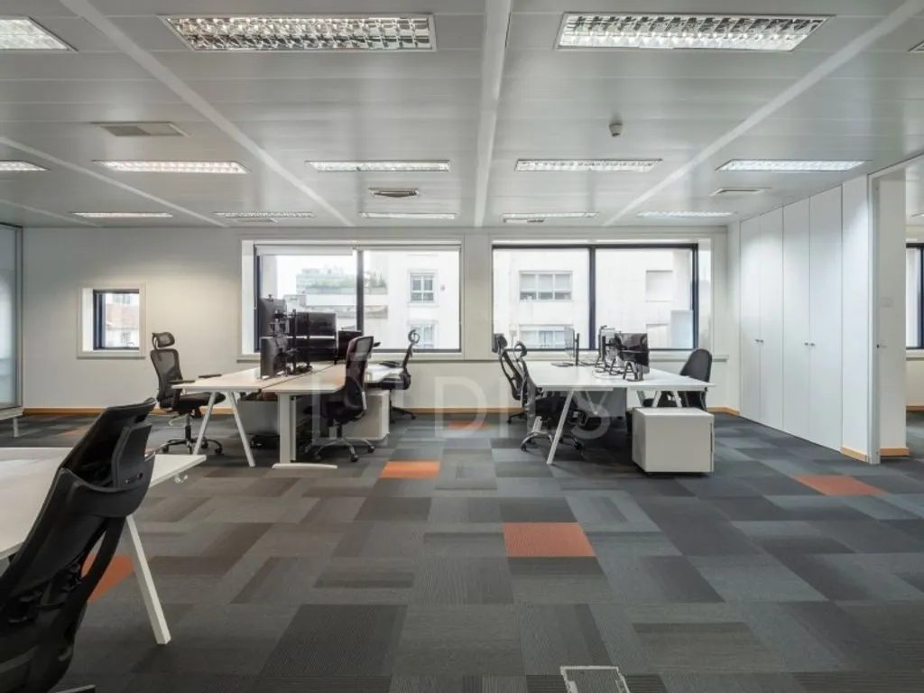 Bureau - Commercial Office in Amoreiras, Lisbon