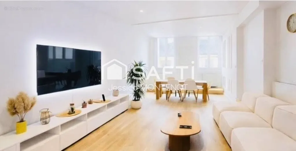 Elutuba - City Centre Apartment with Potential in Beaune