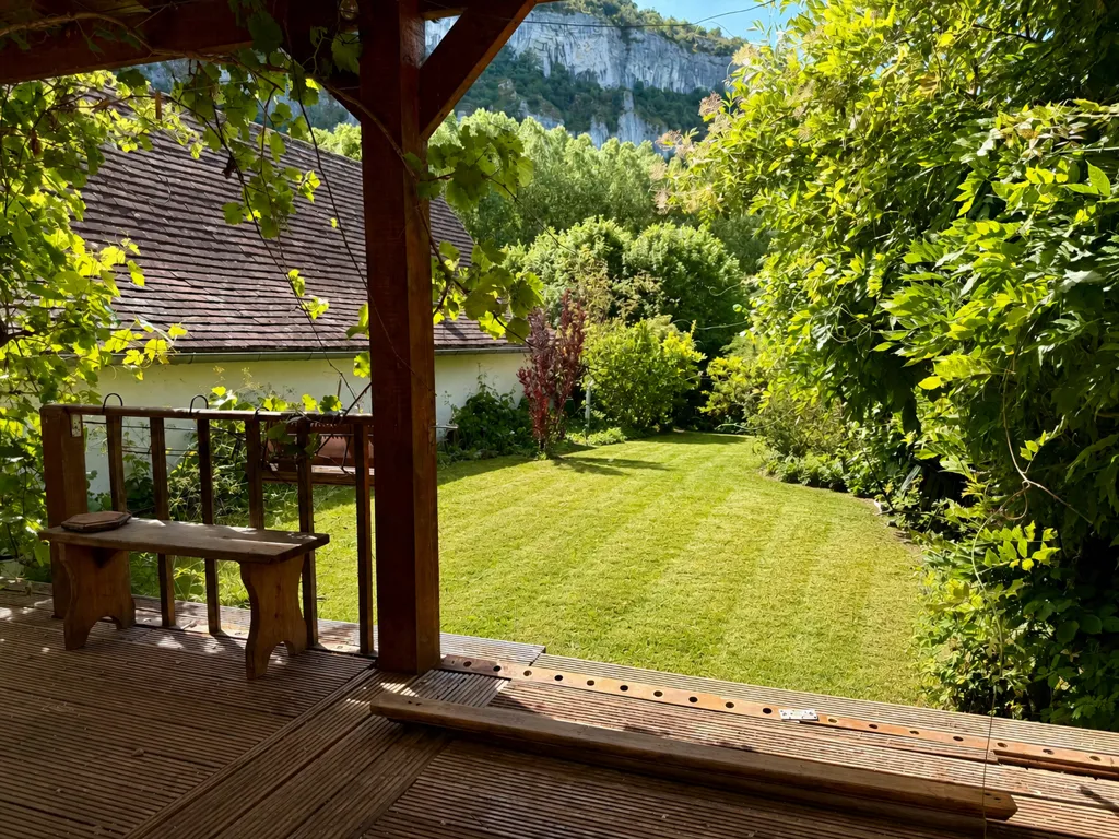 Aed - Village House with Garden in Marcilhac sur Célé