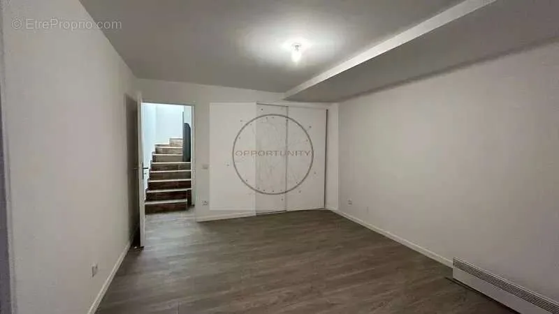 Rooms - Atypical Flat with Balcony in Bagneux