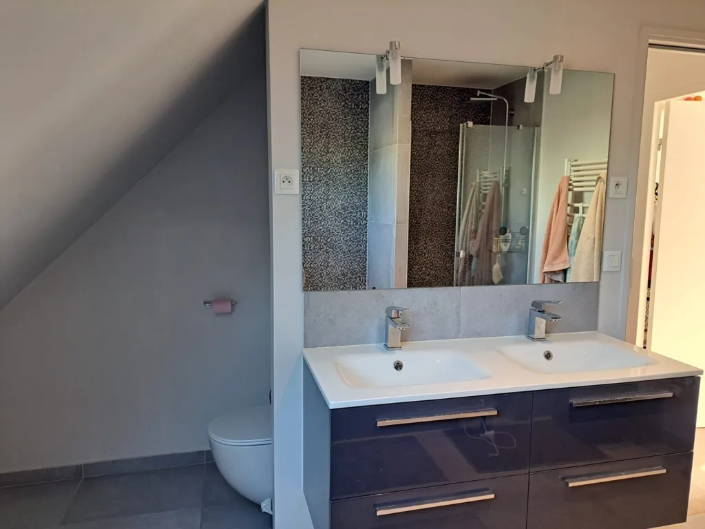 Salles de bain - Maison avec Terrasse et Piscine à Clamart