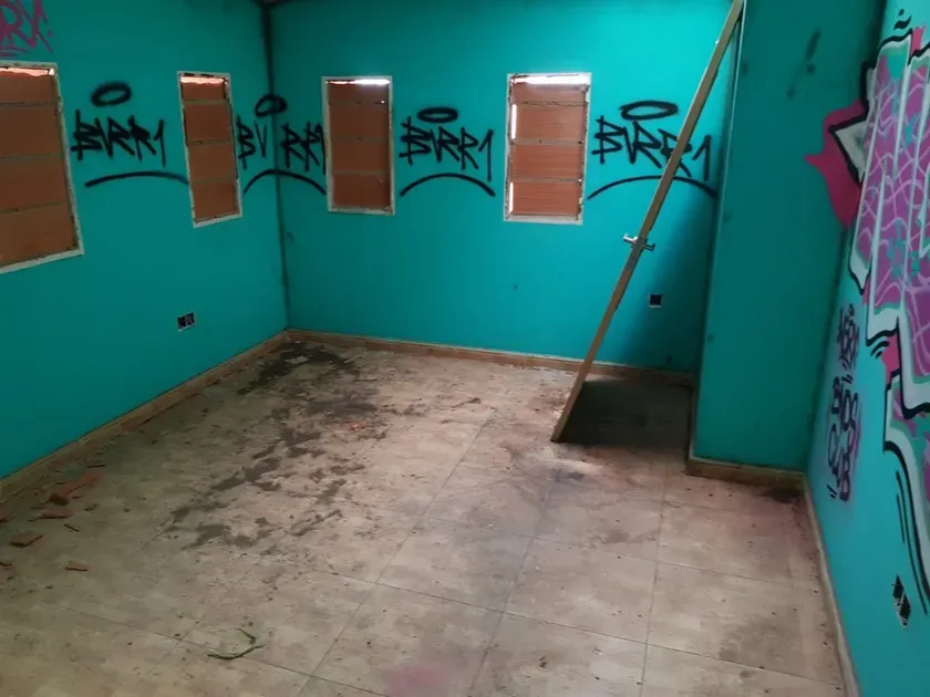 Toad - Restaurant for Renovation in Santibáñez el Alto