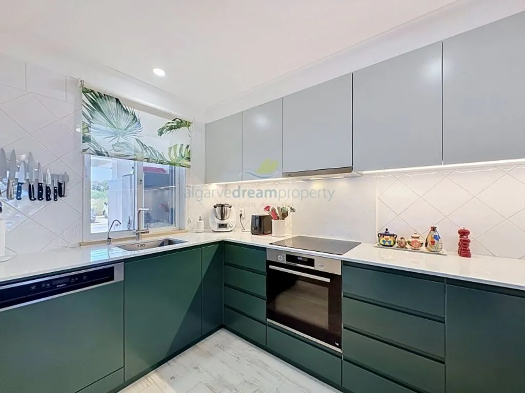 Cuisine - Luxury Apartment with Large Balconies in Albufeira