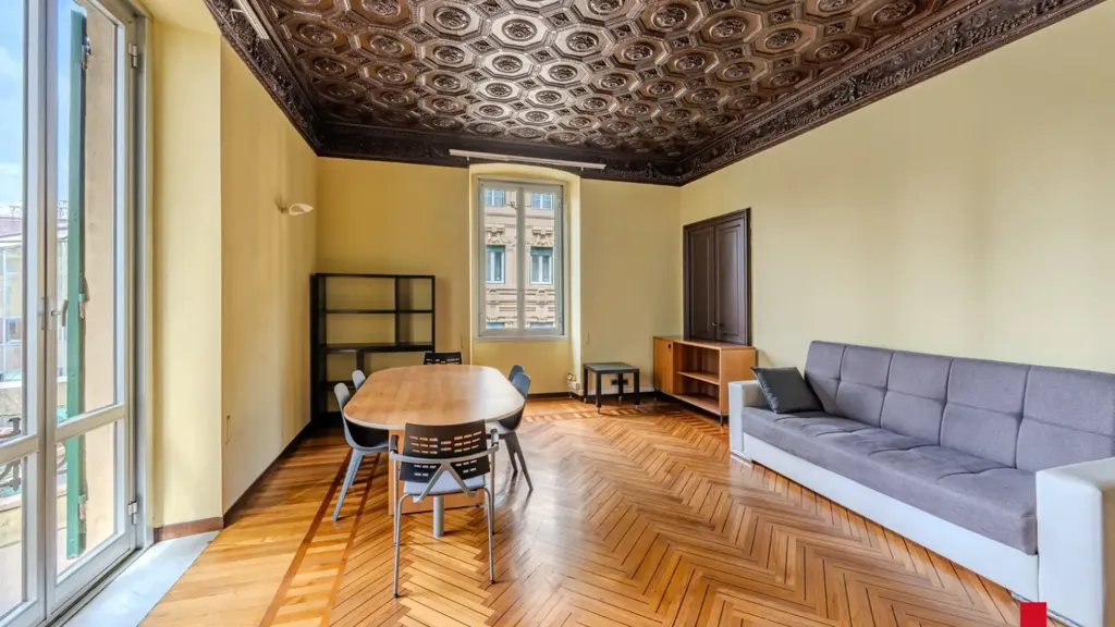 Soggiorno - Office Space with West Exposure in Genoa