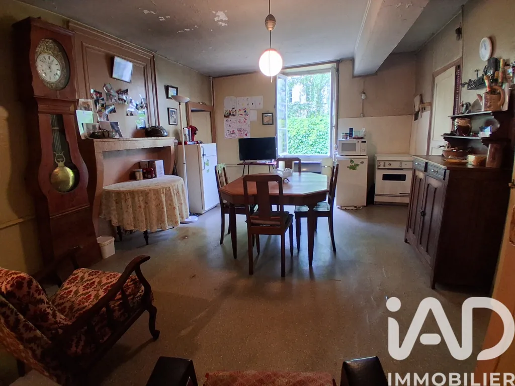 Söögituba - City Centre House with Renovation Potential in Vibrant Area