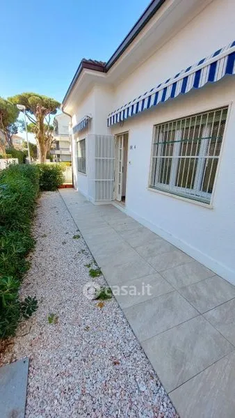 Välivaade - Rental Villa with Seafront in Riccione