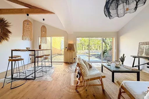 Séjour - Maison de Luxe avec Piscine en Centre-Ville d'Arcachon