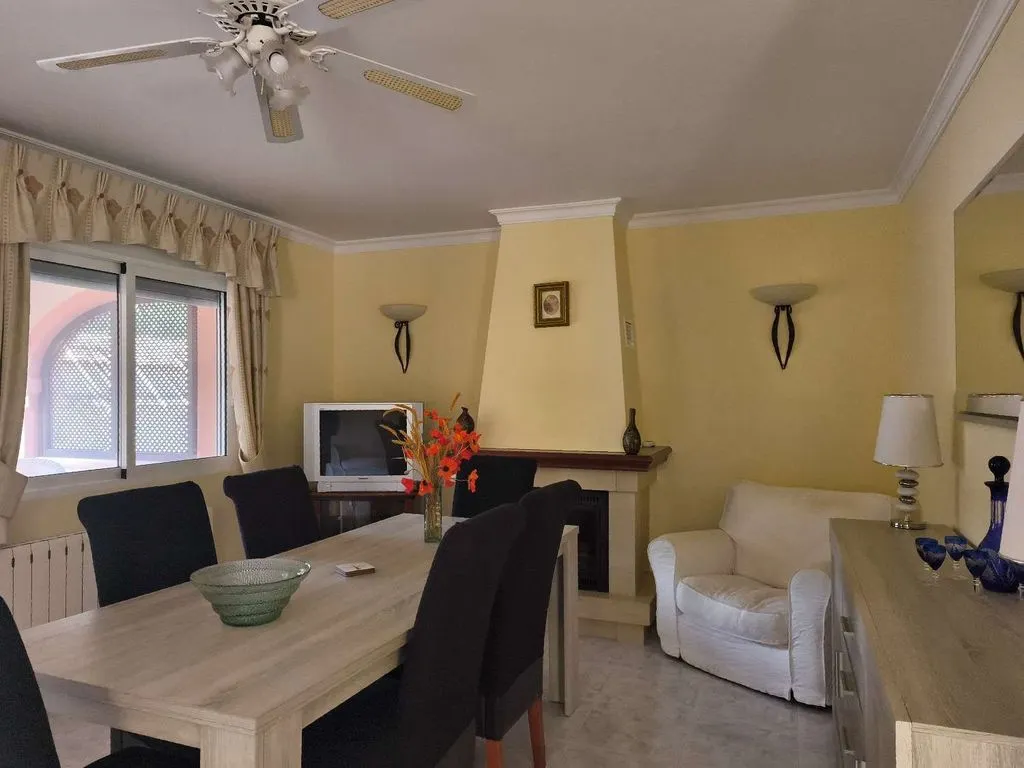 Dining Room - Single-Story Villa with Pool in Jalón, Valencia