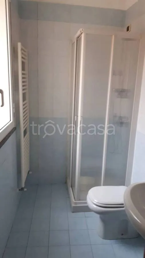 Bagni - 3-Bed Apartment with Balcony in Millesimo