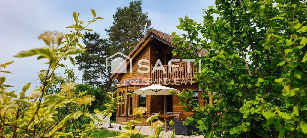Jardin - Chalet avec Vue Lac et Sauna près de Chalain