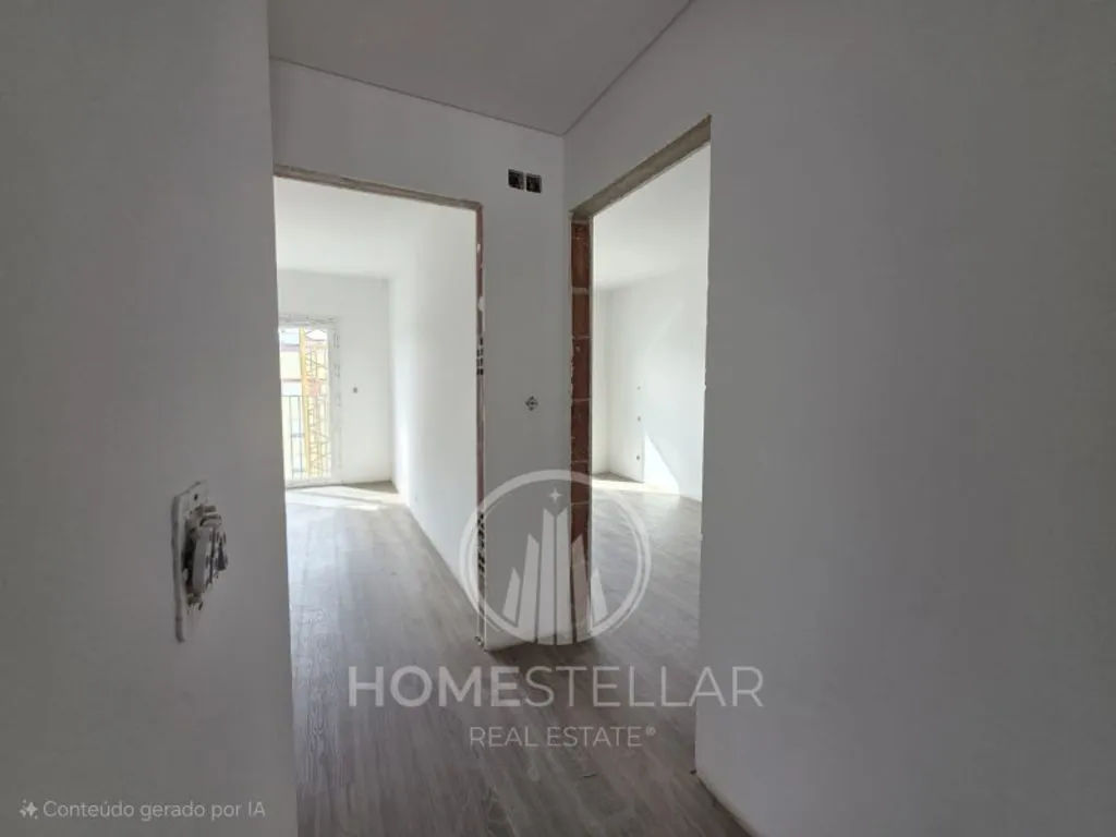 Esik - Luxury Duplex with Balcony in Seixal