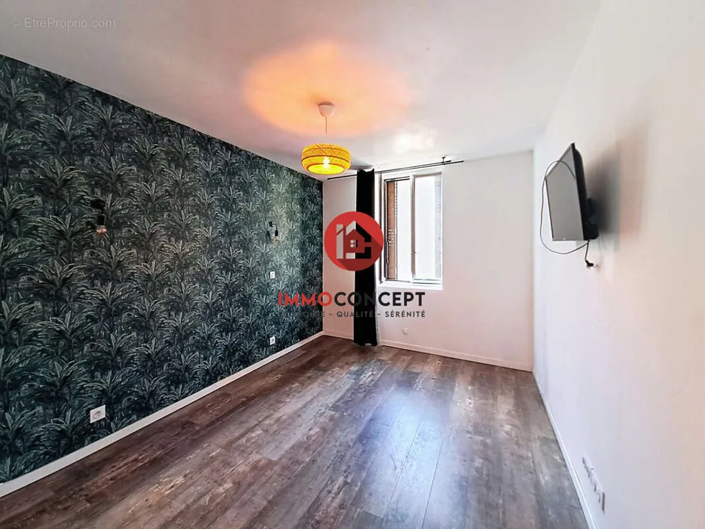 Magamistoad - Converted Townhouse with Garage in Roquemaure