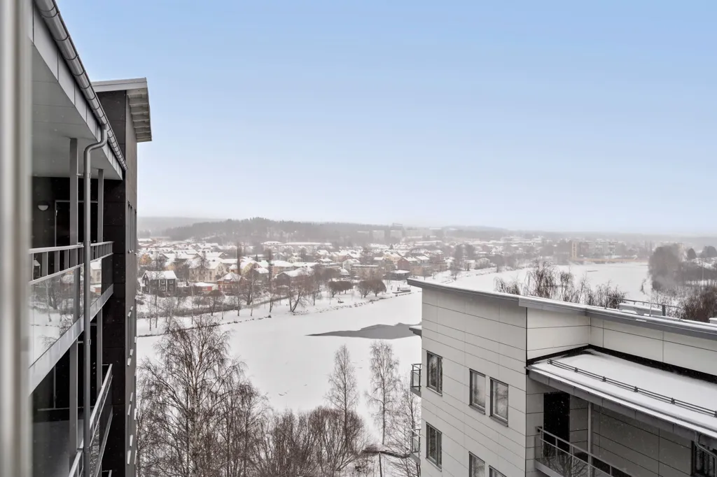 Balcony - Penthouse with River View in Skellefteå