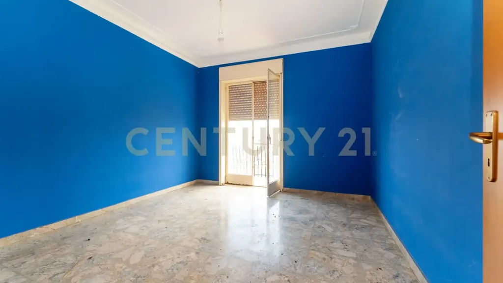 6-room apartment in IT