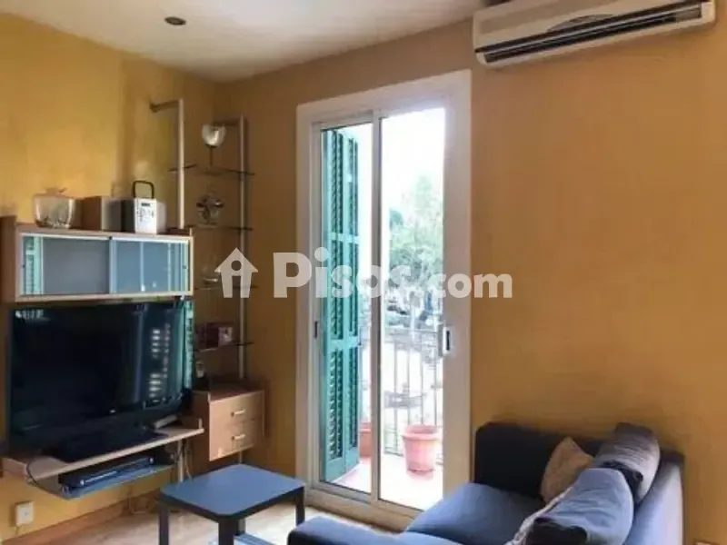 Elutuba - Bright Apartment with Balcony in La Dreta de L'Eixample