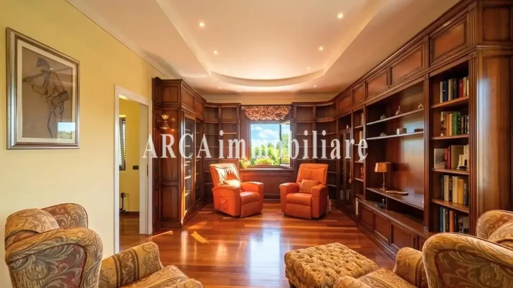 Office - Rustic Villa with Garden in Pietrasanta