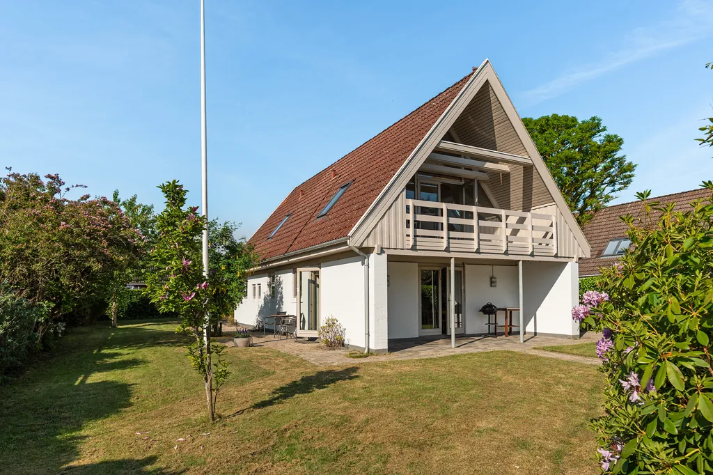 Esterno - Villa with Sea View and Large Terrace in Ålsgårde