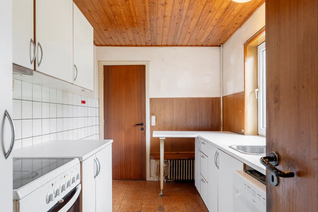 Kitchen - 1962 Villa with Garden in Kongerslev