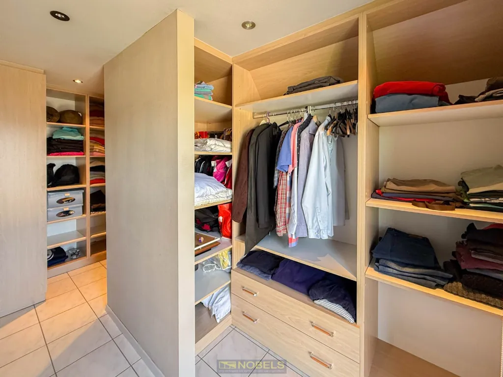 Toad - Instapklare Villa with Garage in Wortegem