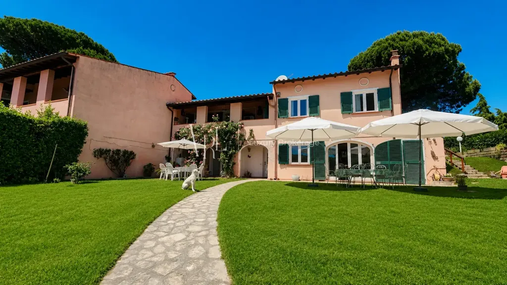Jardin - Twin Villa with Private Garden in Formello