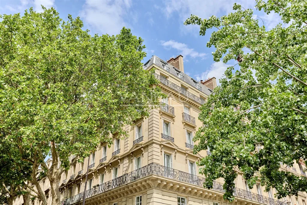 Esterno - 4-Room Parisian Apartment with Seine View