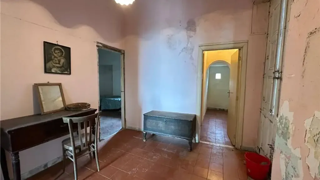 hallway_entrance