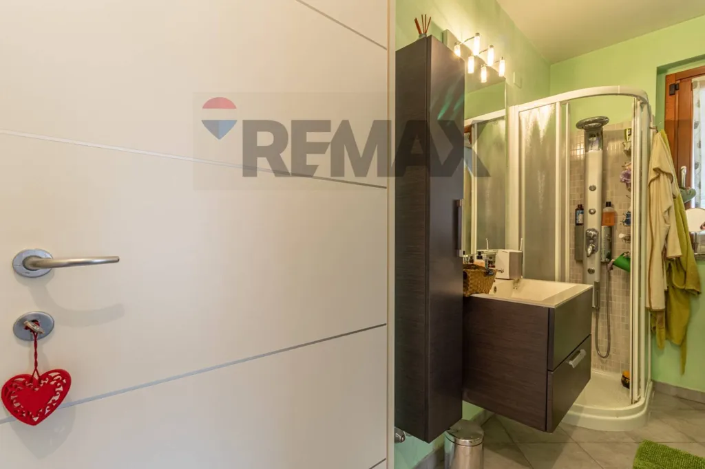 Salles de bain - Apartment with Terrace in Saint-Pierre