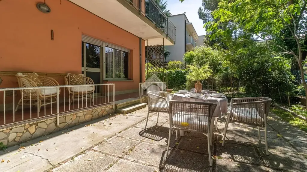 Terrasse - Ground Floor Apartment with Garden in Cervia
