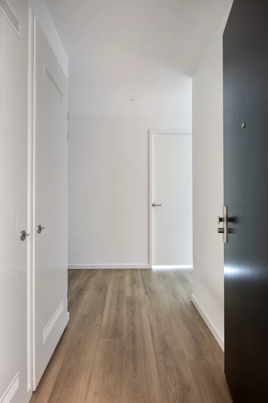 hallway_entrance