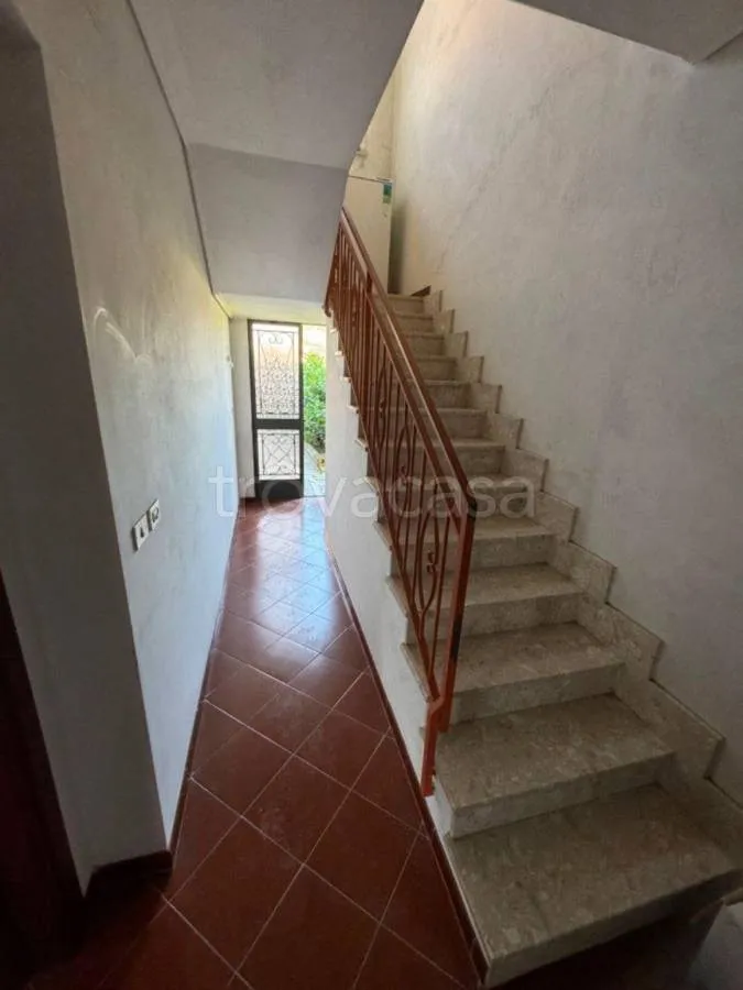 Toad - Villa with Potential for Two Apartments in Boves