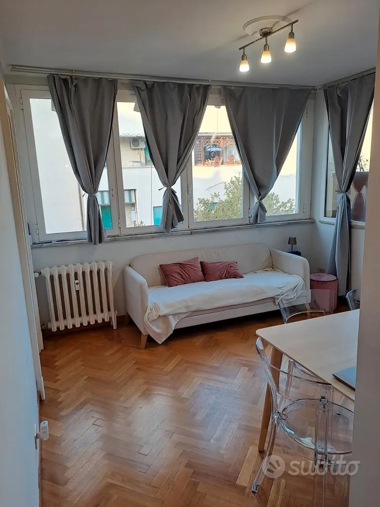 Elutuba - Attic Apartment with Balcony in Piazza Bologna