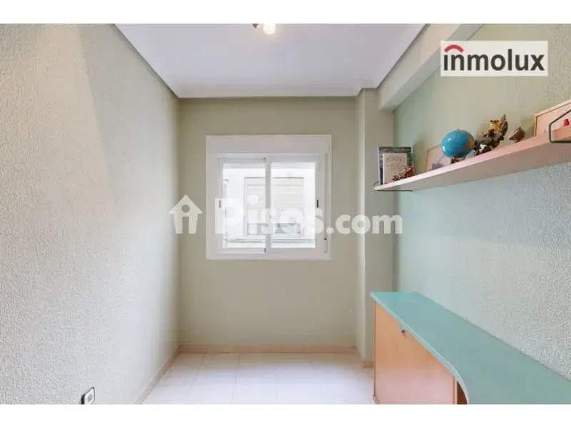 Entrée - Bright Apartment with Balcony in Carolinas Bajas