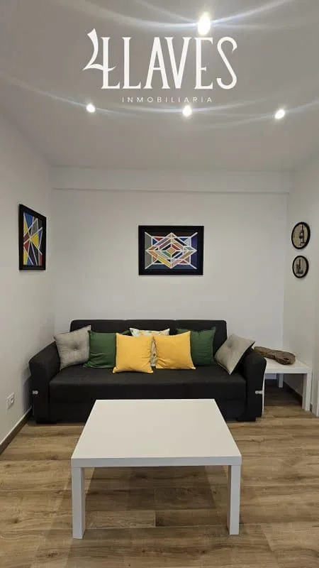 Soggiorno - 1-Bedroom Flat with Air Conditioning in Embajadores