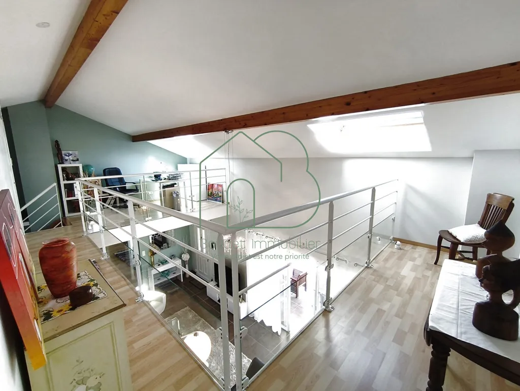Pièces - Maison Contemporaine avec Piscine à Flagnac