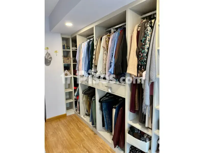 Rooms - Modern Flat with Balcony in León