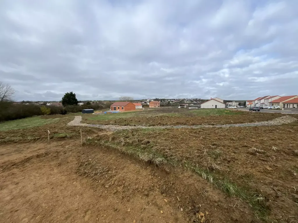 Garden - Buildable Plot in Eco-Friendly Lotissement
