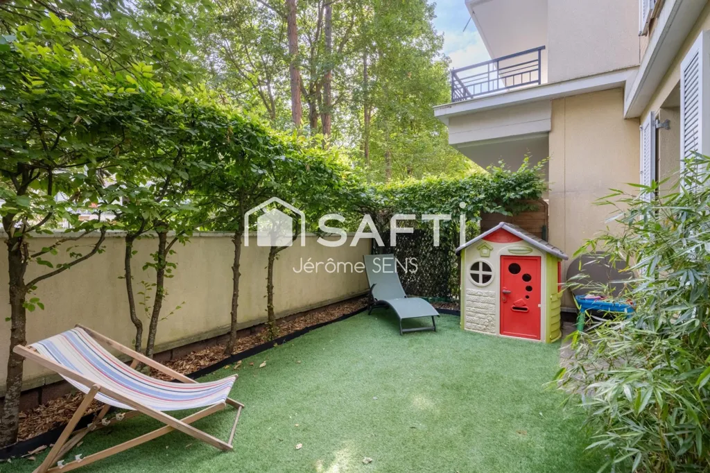 Giardino - Apartment with Garden in Poissy