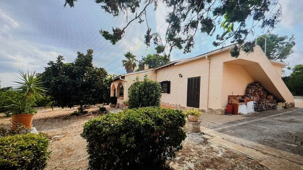 Välivaade - Rustic House with Pool in Reis Catòlics