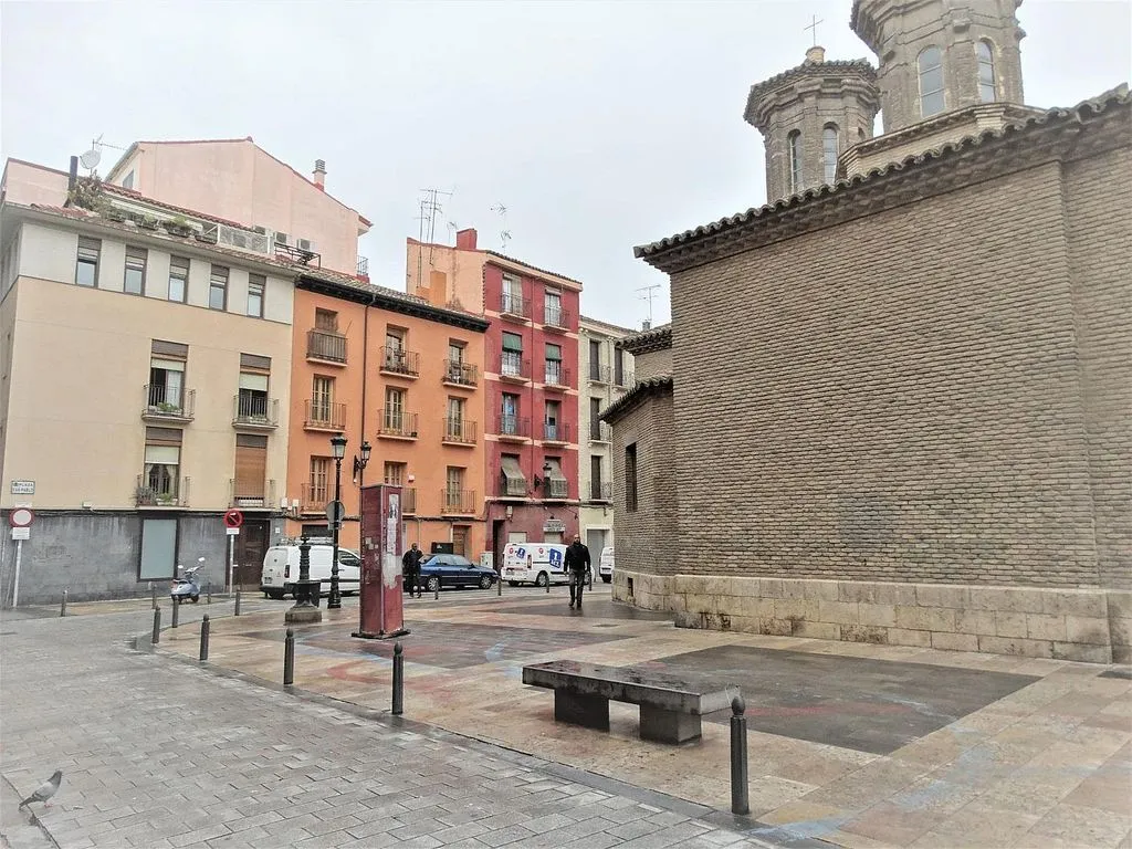 Duplex with Balcony and Terrace in San Pablo