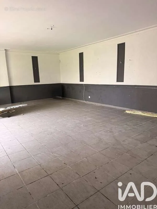 Pièces - Plateau de 45 m² en Centre-ville de Bourges