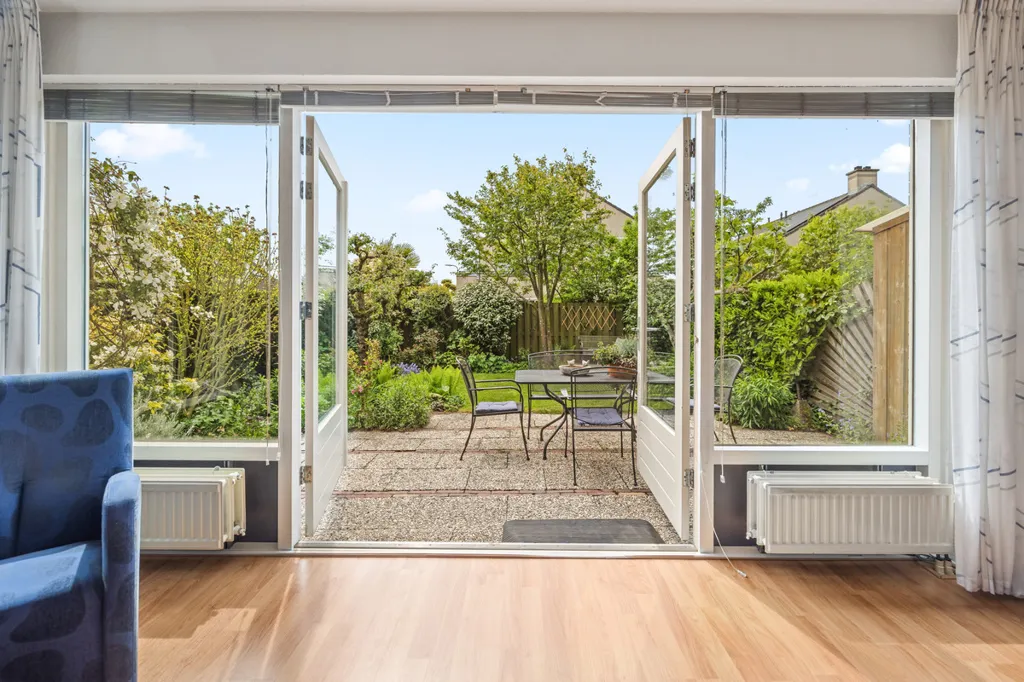 Séjour - Villa with Water View in Leidschendam
