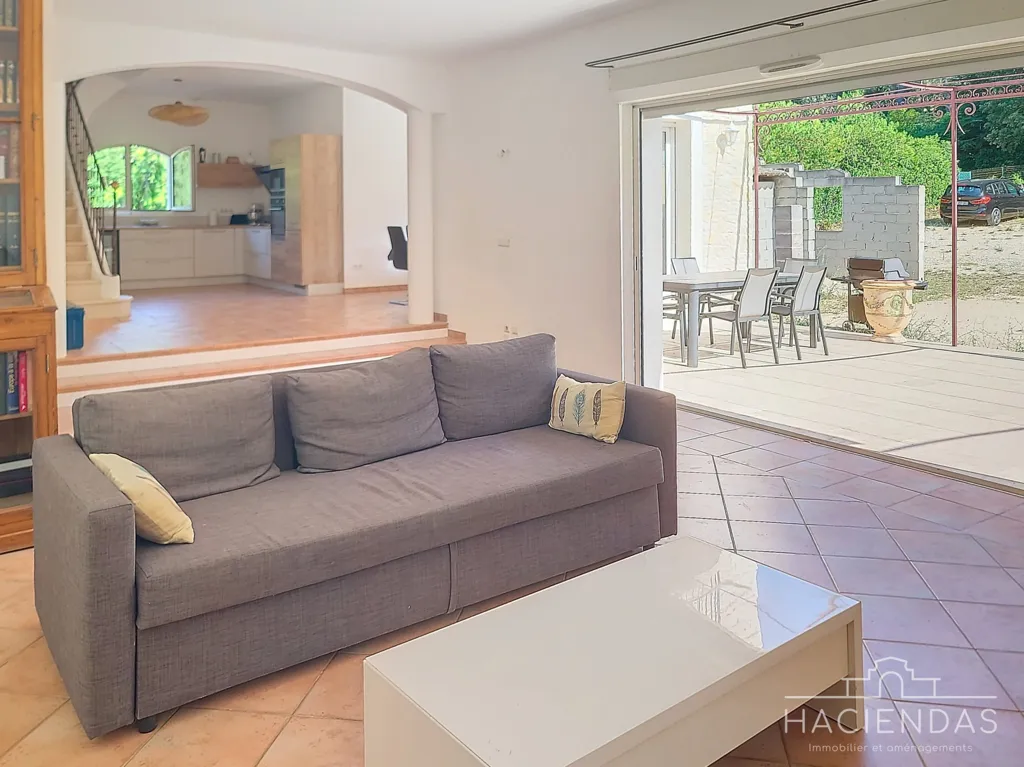 Elutuba - Traditional House with Constructible Plot near Aix-en-Provence