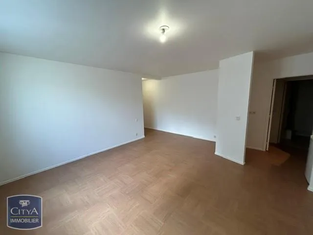 Toad - Studio with Lift in Tours Gare Area