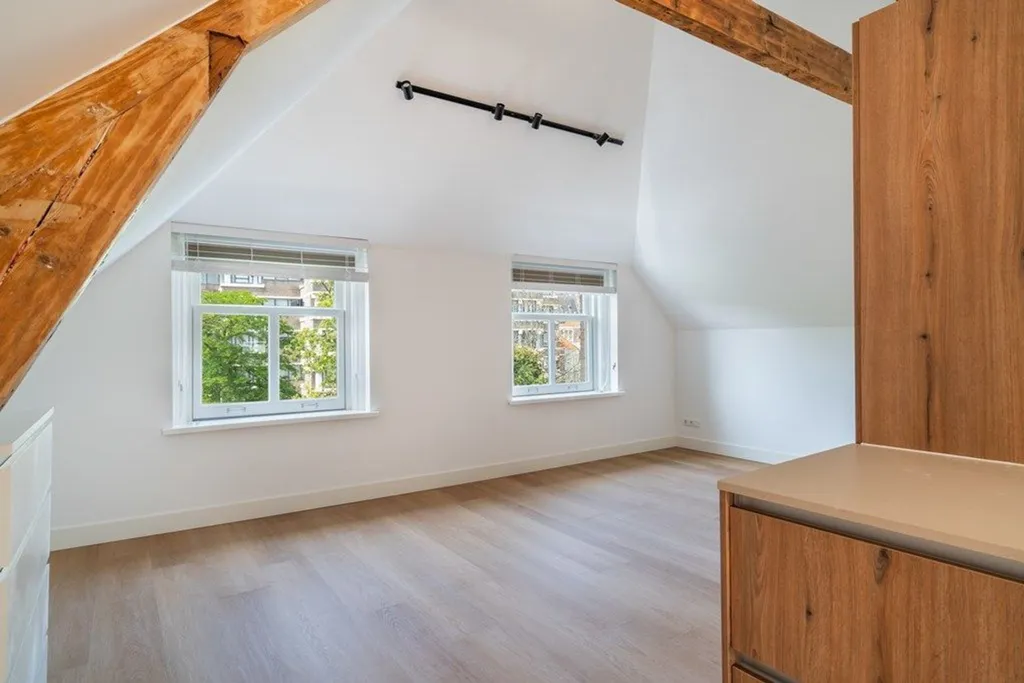 Toad - Renovated Loft in Zeeheldenkwartier, The Hague