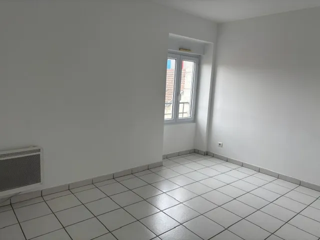 Pièces - Appartement T3 avec box garage à Périgueux