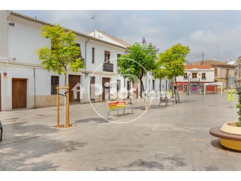 Contemporary Apartment in Patraix, Valencia