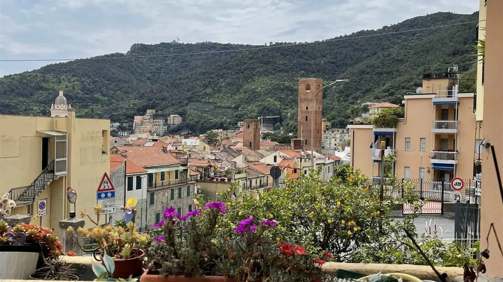Balcon - Apartment with Terraced View in Noli, Savona