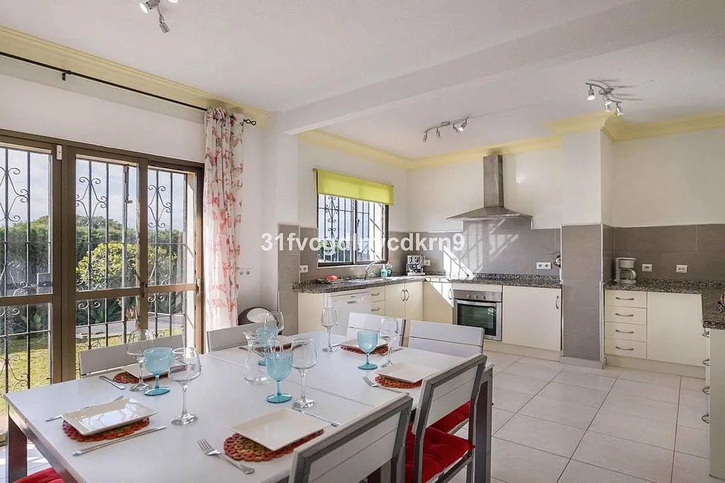 Söögituba - Independent Villa with Pool in Estepona